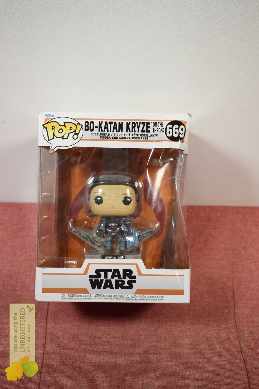 Funko Pop! Star Wars: The Mandalorian Bo-Katan Kryze on the Throne Deluxe